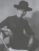 Ann-Lowe-Chair.jpg Ann-Lowe-Chair.jpg